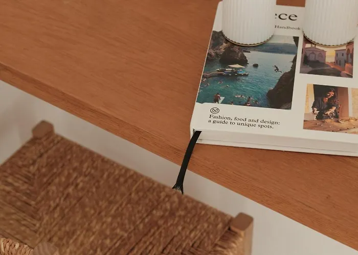 Mazi Paros 別荘 Alikí