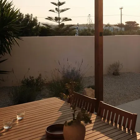 Mazi Paros Casa de Férias